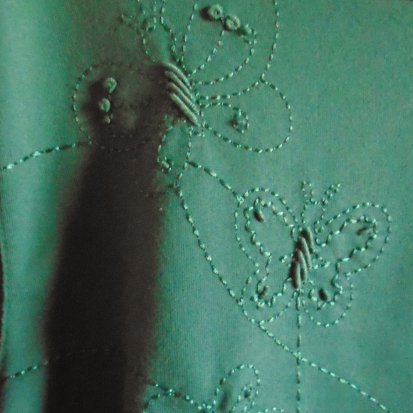 Embellished Green Sweatshirt Sz L - Picture 4 of 4